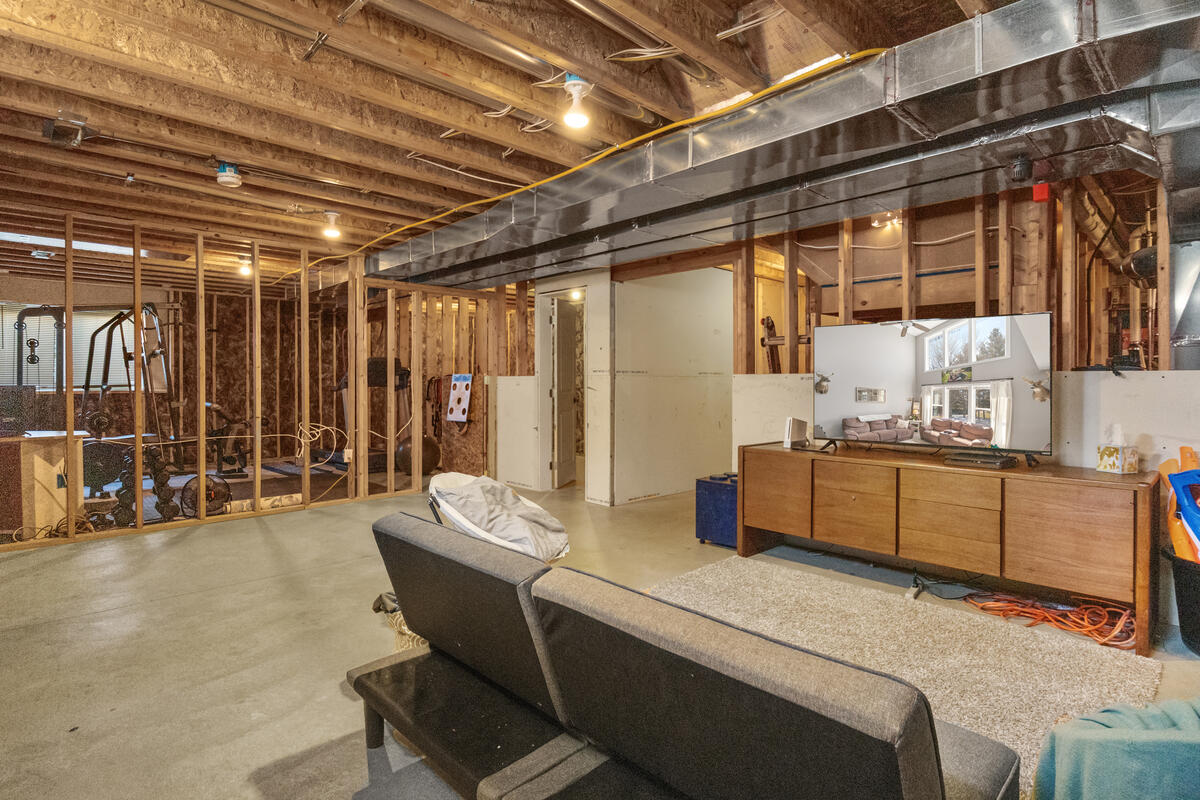 12413 Wisner Avenue, Grant, MI, 49327