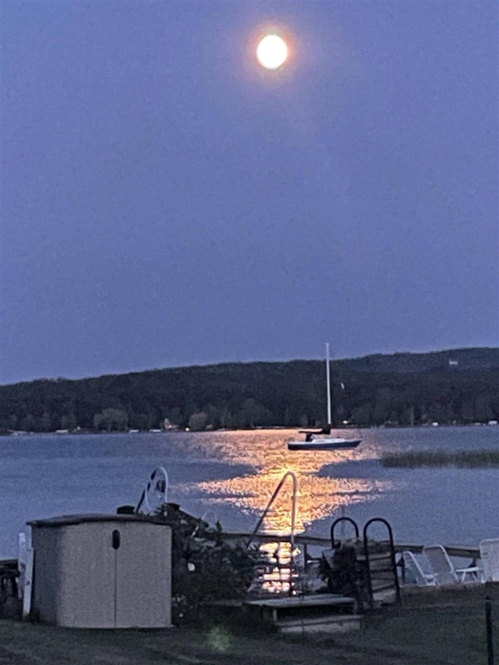 8579 Bayview Road, Onekama, MI, 49675-9309