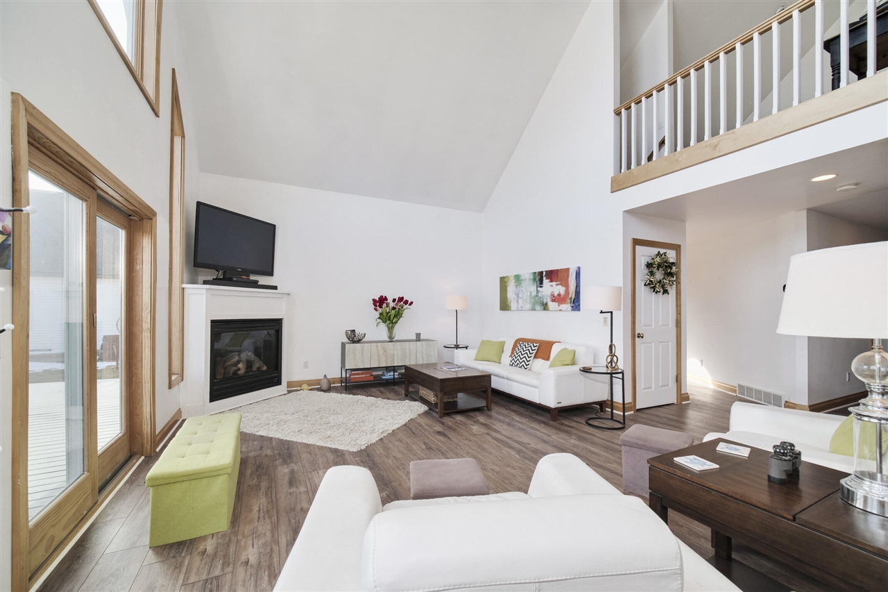 8579 Bayview Road, Onekama, MI, 49675-9309