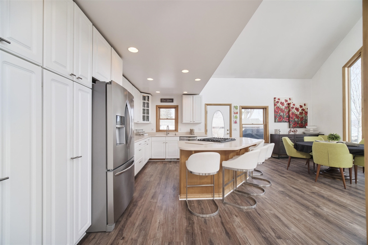 8579 Bayview Road, Onekama, MI, 49675-9309