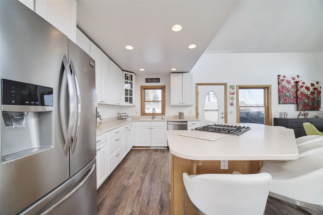 8579 Bayview Road, Onekama, MI, 49675-9309