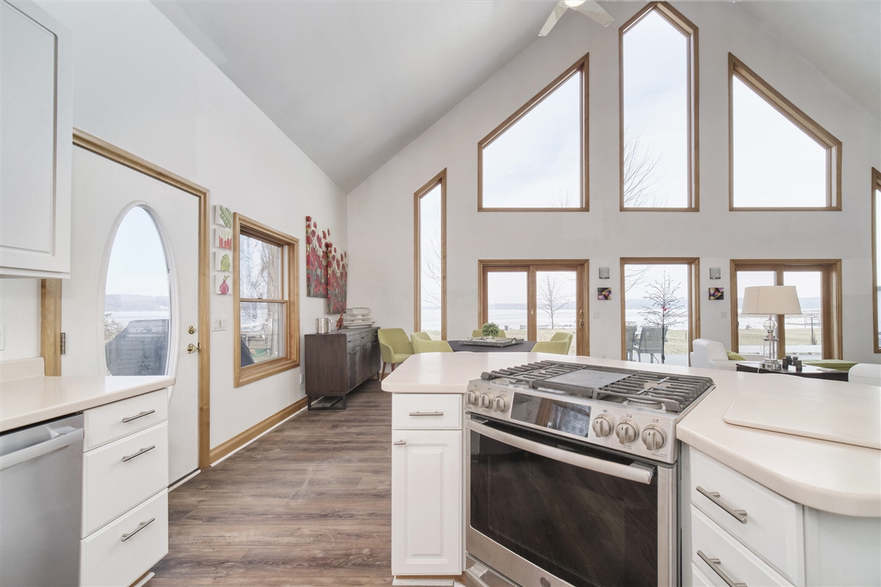 8579 Bayview Road, Onekama, MI, 49675-9309