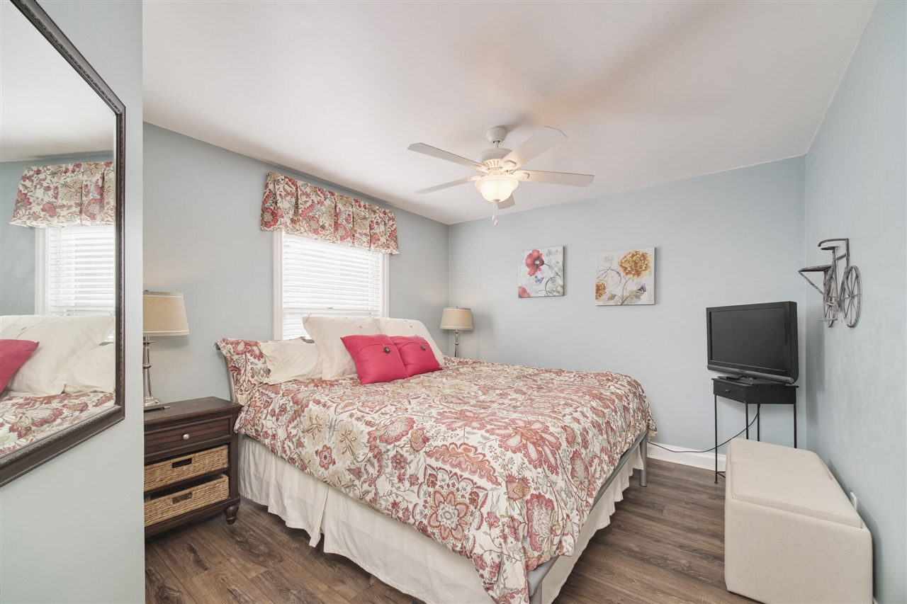 8579 Bayview Road, Onekama, MI, 49675-9309