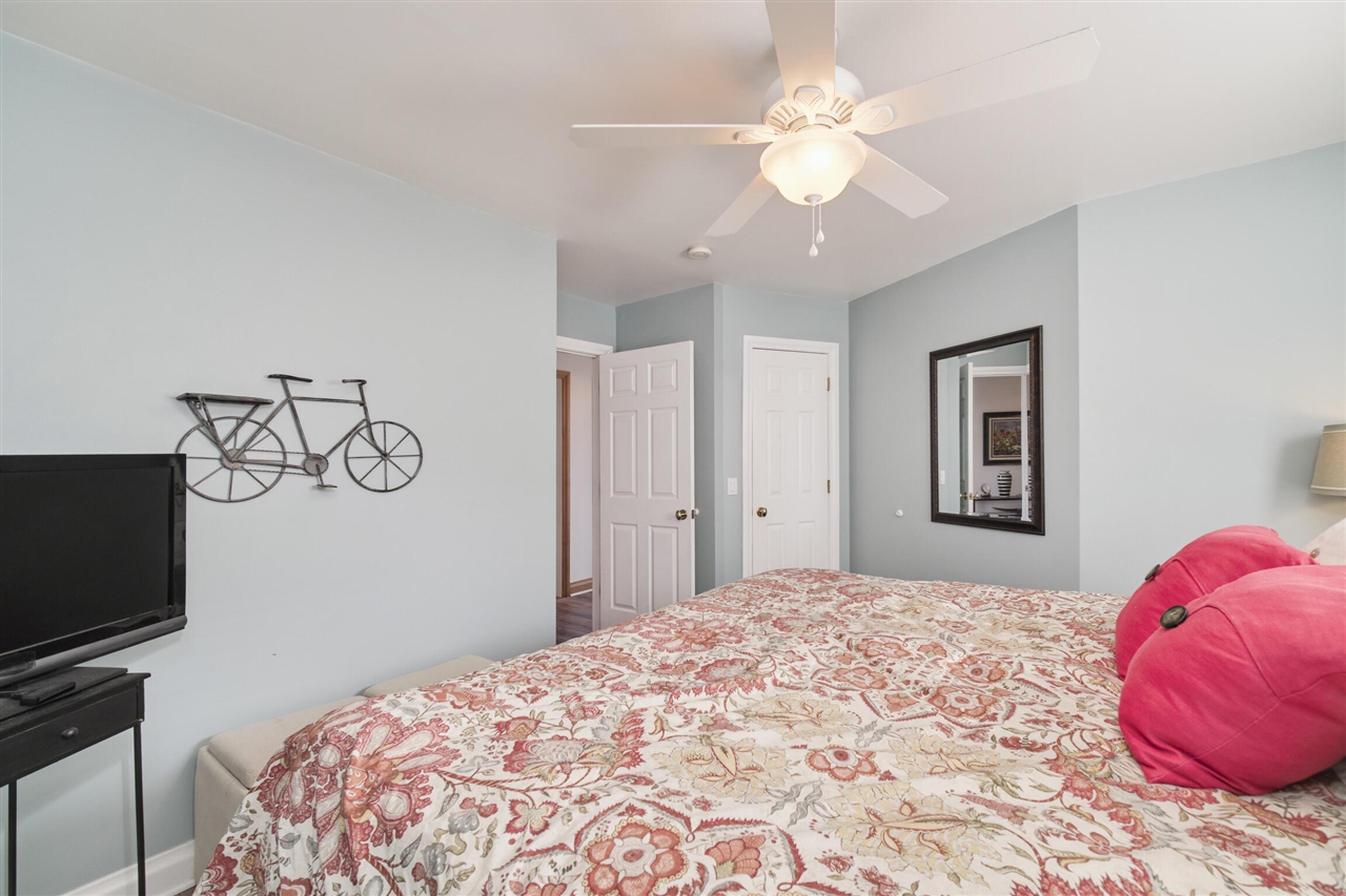 8579 Bayview Road, Onekama, MI, 49675-9309