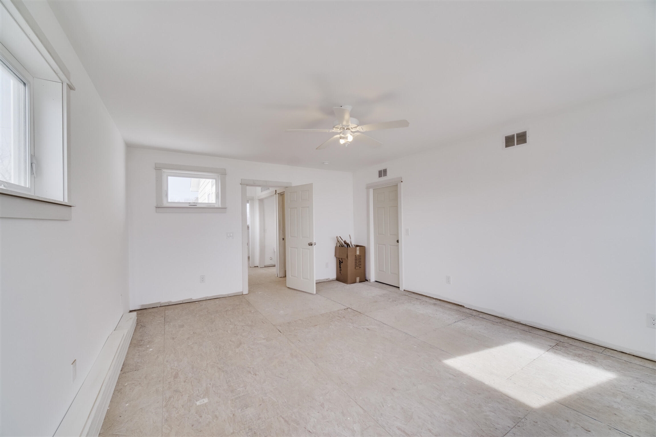 8579 Bayview Road, Onekama, MI, 49675-9309