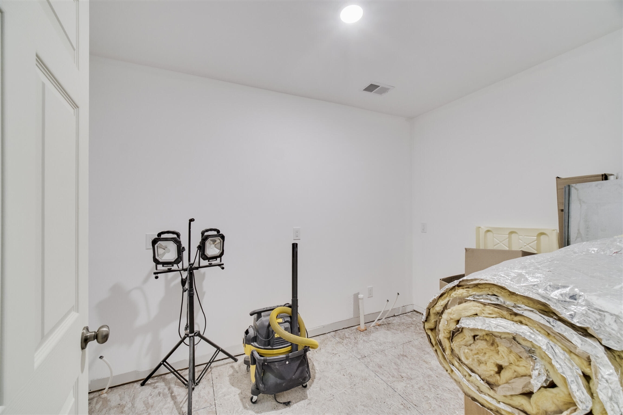 8579 Bayview Road, Onekama, MI, 49675-9309