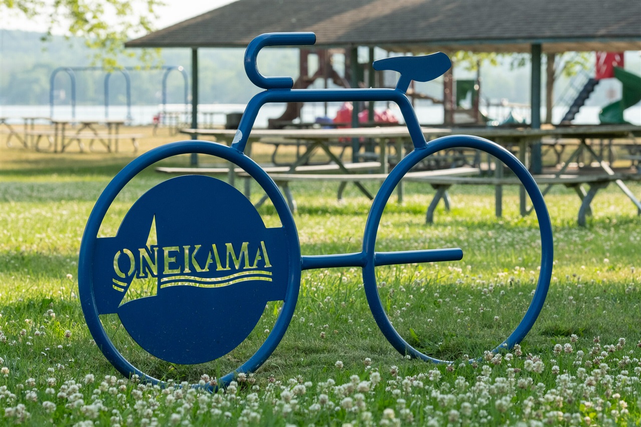 8579 Bayview Road, Onekama, MI, 49675-9309