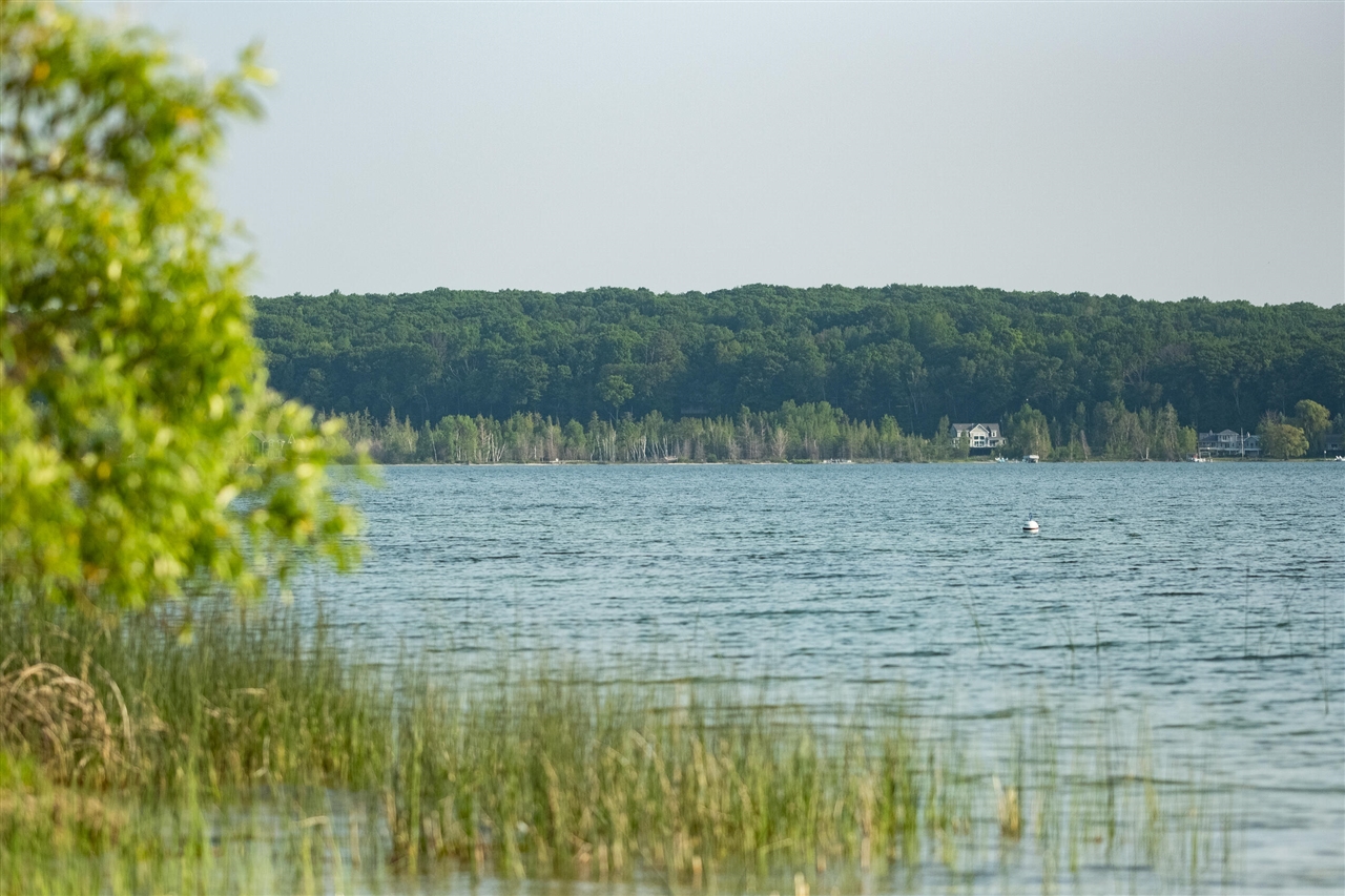 8579 Bayview Road, Onekama, MI, 49675-9309