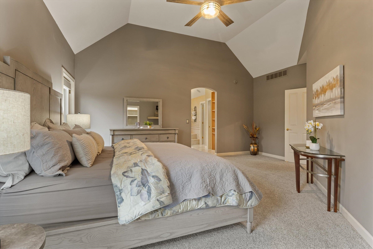 33084 Lake Forest Court, Niles, MI, 49120-7793