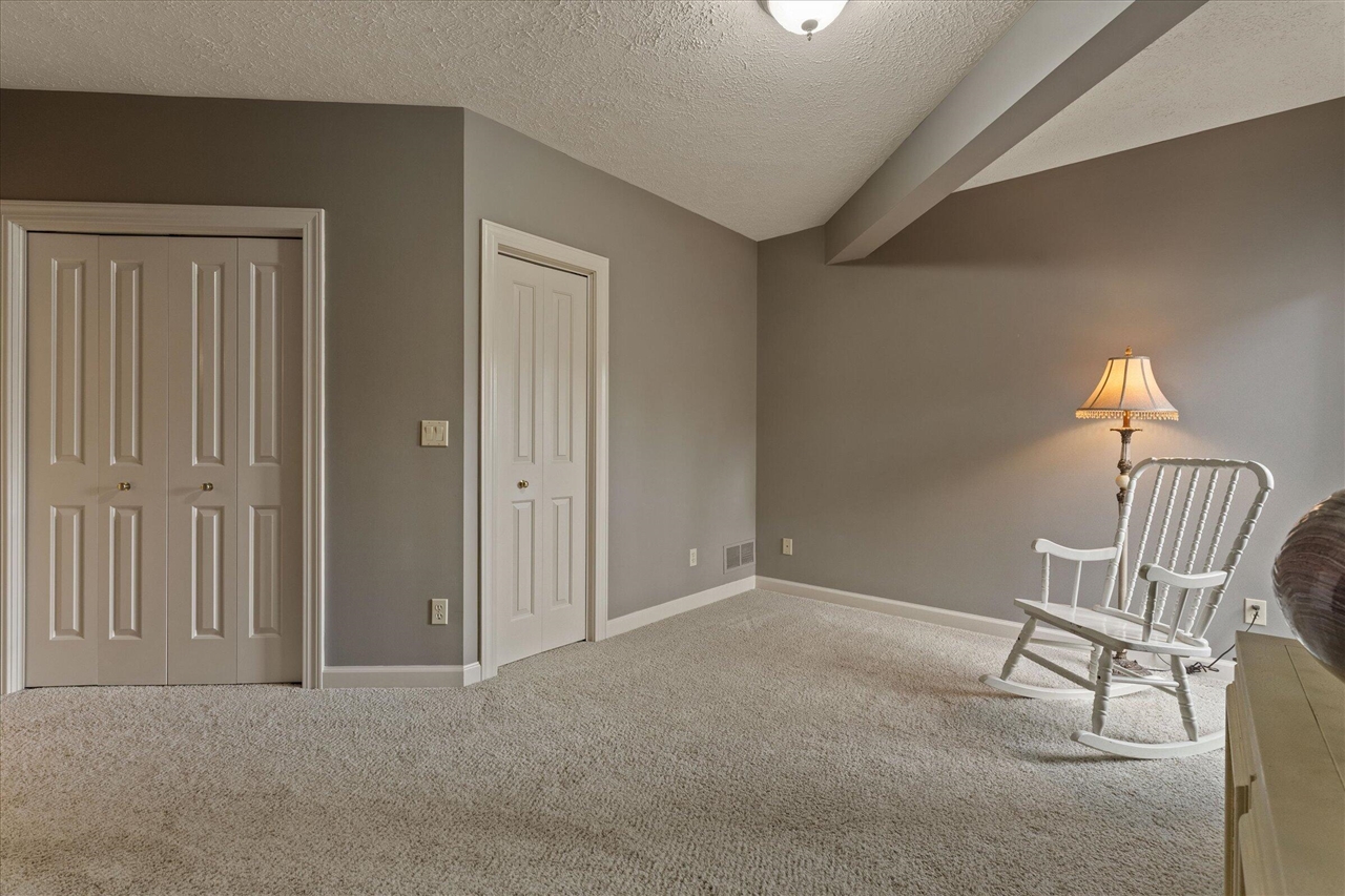 33084 Lake Forest Court, Niles, MI, 49120-7793