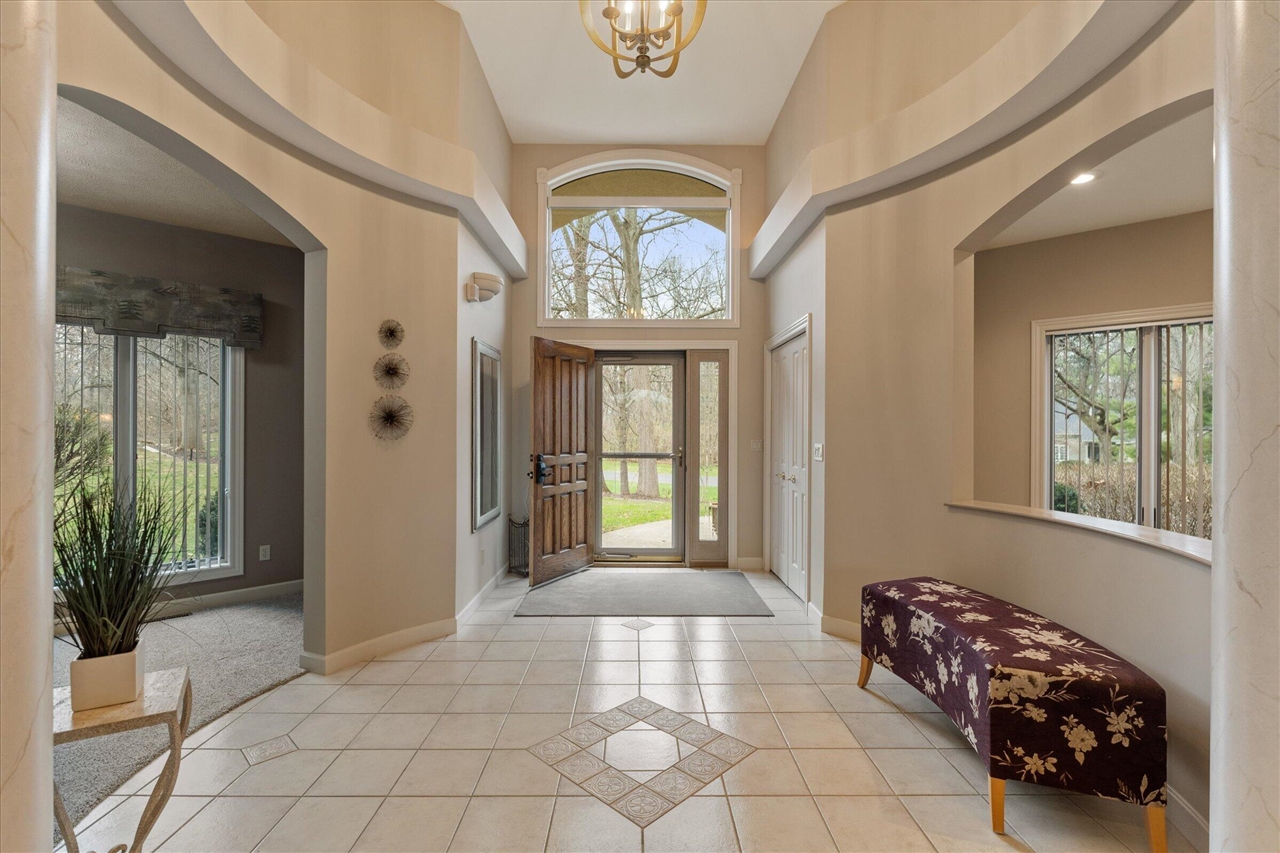 33084 Lake Forest Court, Niles, MI, 49120-7793