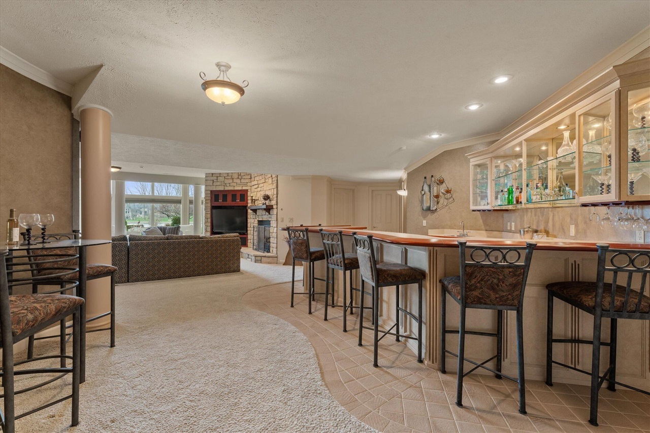 33084 Lake Forest Court, Niles, MI, 49120-7793