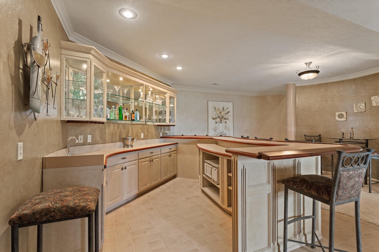 33084 Lake Forest Court, Niles, MI, 49120-7793