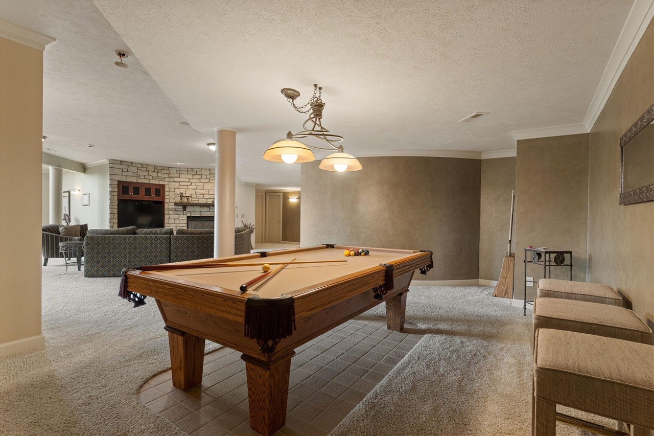 33084 Lake Forest Court, Niles, MI, 49120-7793