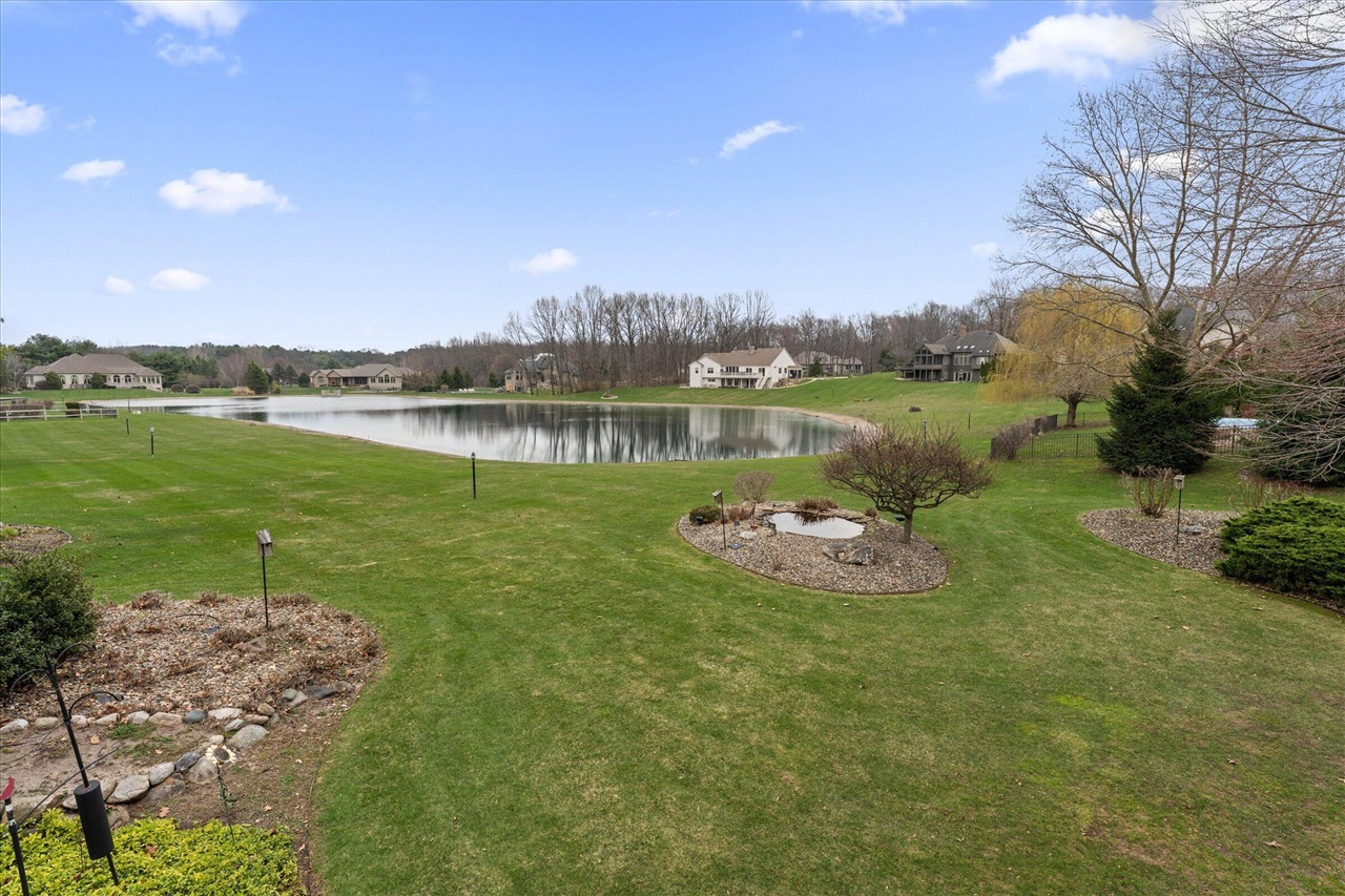 33084 Lake Forest Court, Niles, MI, 49120-7793