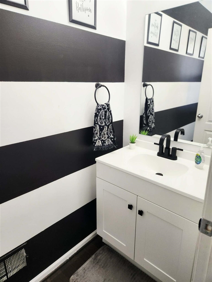 850 Henning Street, Dundee, MI, 48131-1286