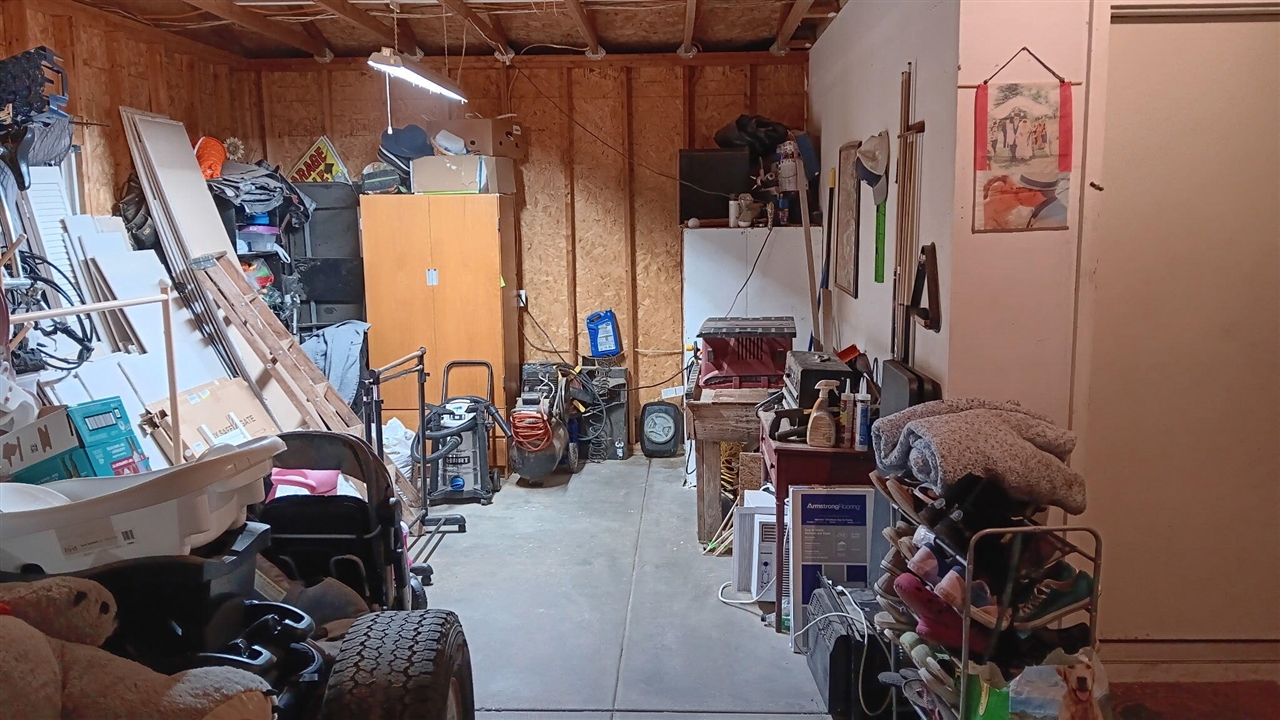 112 W 11th Street, Evart, MI, 49631-9767