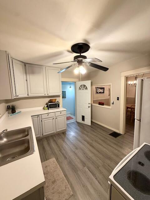 1008 Wayne Street, Saint Joseph, MI, 49085-1448