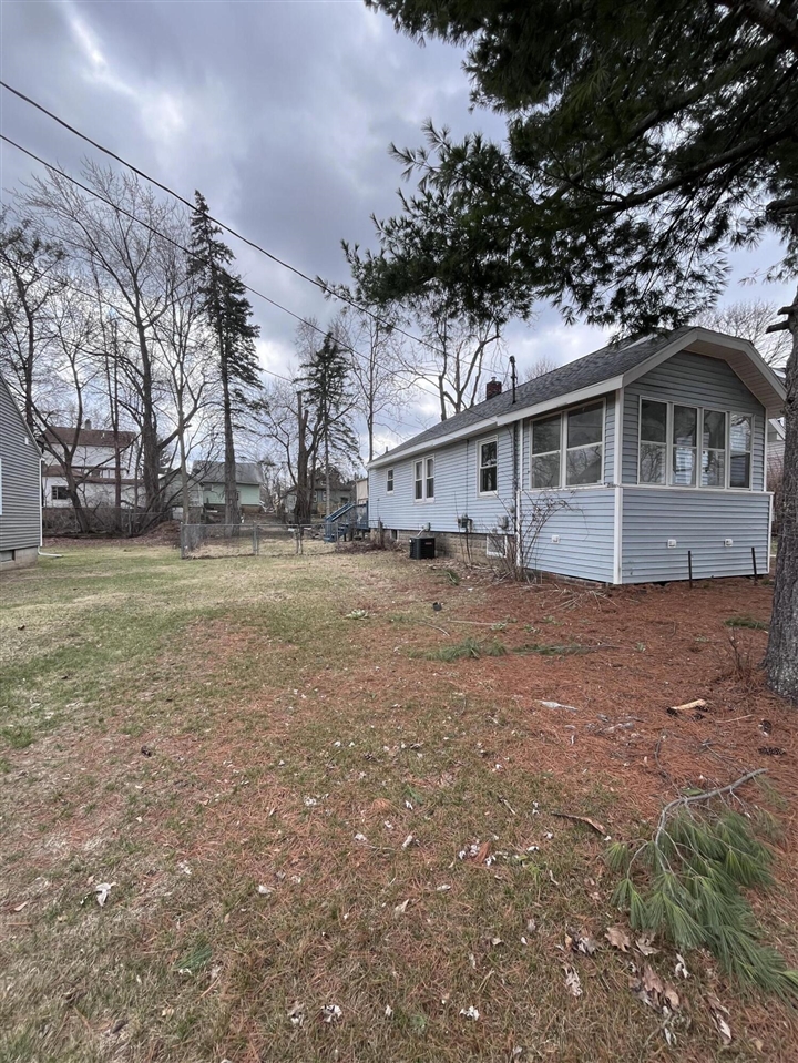 2646 Bow Street, Jackson, MI, 49203-4531