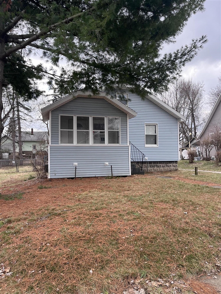 2646 Bow Street, Jackson, MI, 49203-4531