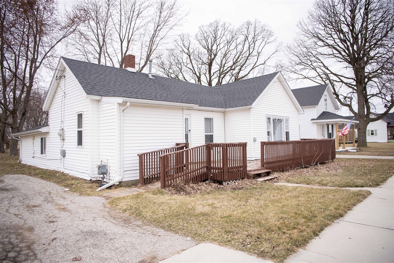 545 N Midland Street, Merrill, MI, 48637-9414