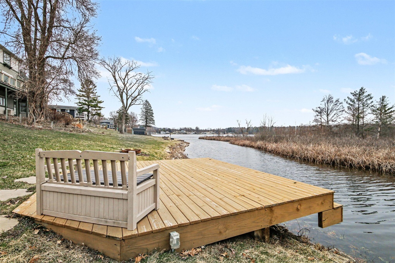 3783 Holiday Drive, Greenville, MI, 48838-9549