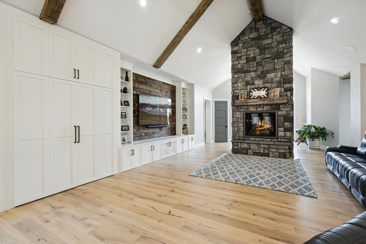 32170 Bent Oak Trail, Niles, MI, 49120-5007