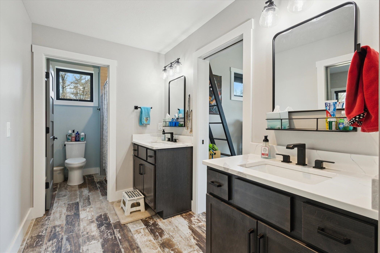 32170 Bent Oak Trail, Niles, MI, 49120-5007