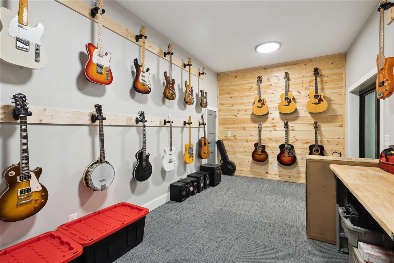 32170 Bent Oak Trail, Niles, MI, 49120-5007