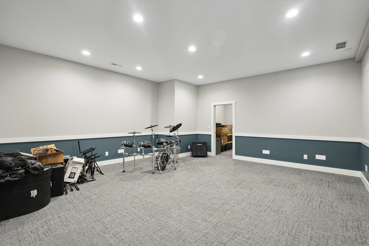 32170 Bent Oak Trail, Niles, MI, 49120-5007