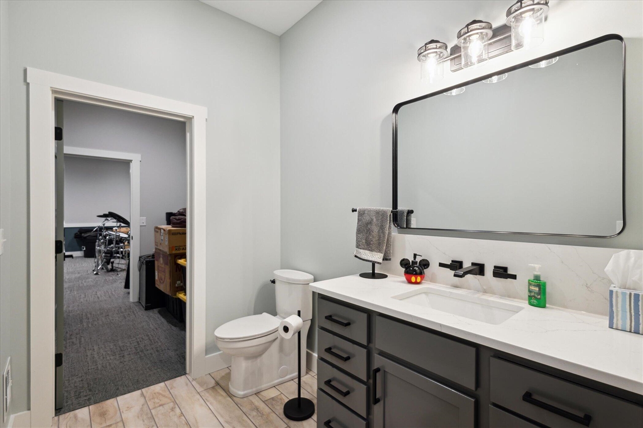 32170 Bent Oak Trail, Niles, MI, 49120-5007