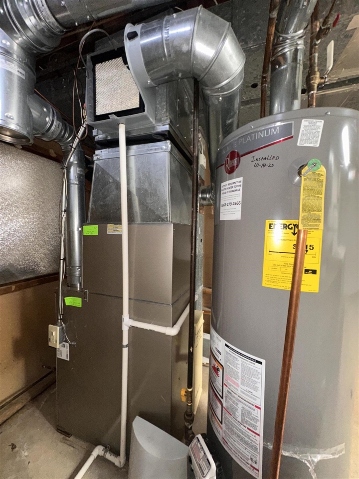 6661 Chirrewa Street, Westland, MI, 48185-9611