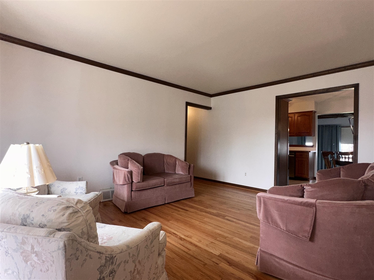 6661 Chirrewa Street, Westland, MI, 48185-9611