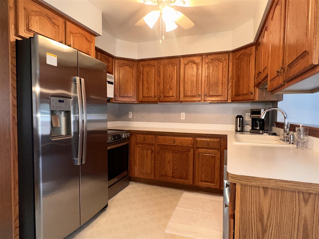 6661 Chirrewa Street, Westland, MI, 48185-9611