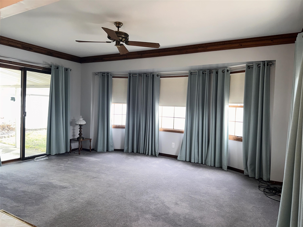 6661 Chirrewa Street, Westland, MI, 48185-9611