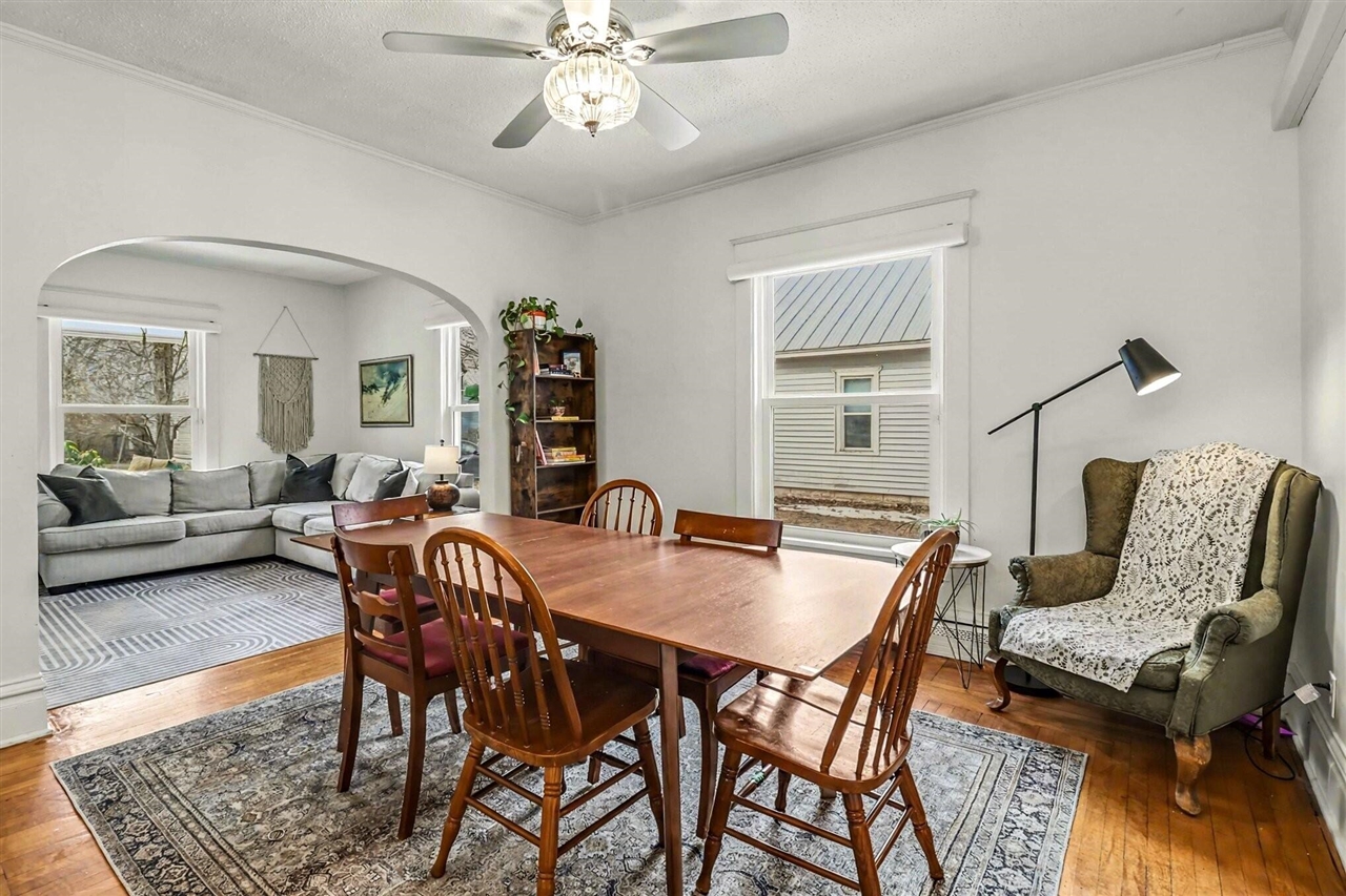 819 E Loomis Street, Ludington, MI, 49431-2218