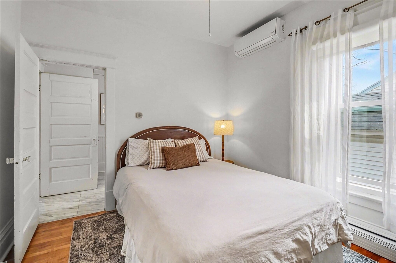 819 E Loomis Street, Ludington, MI, 49431-2218