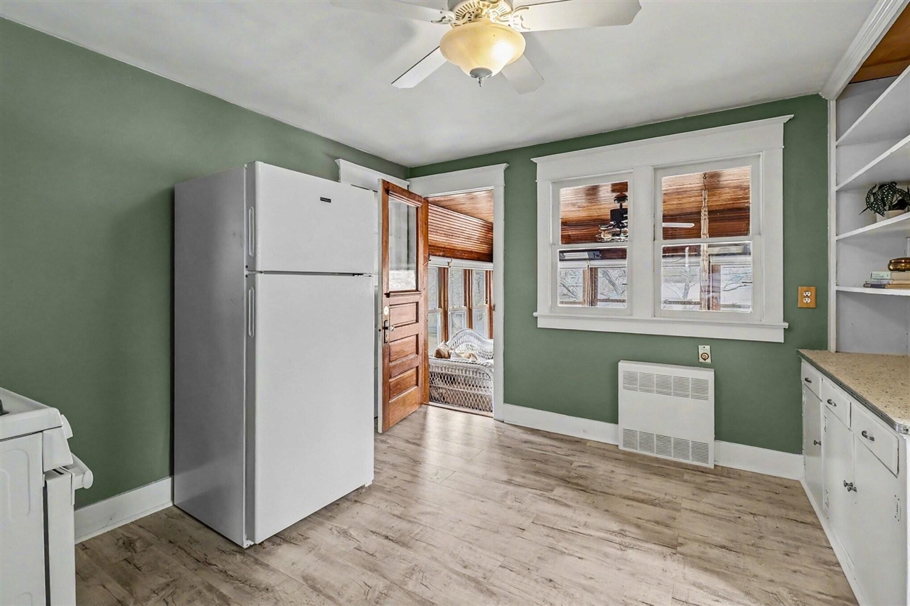 819 E Loomis Street, Ludington, MI, 49431-2218