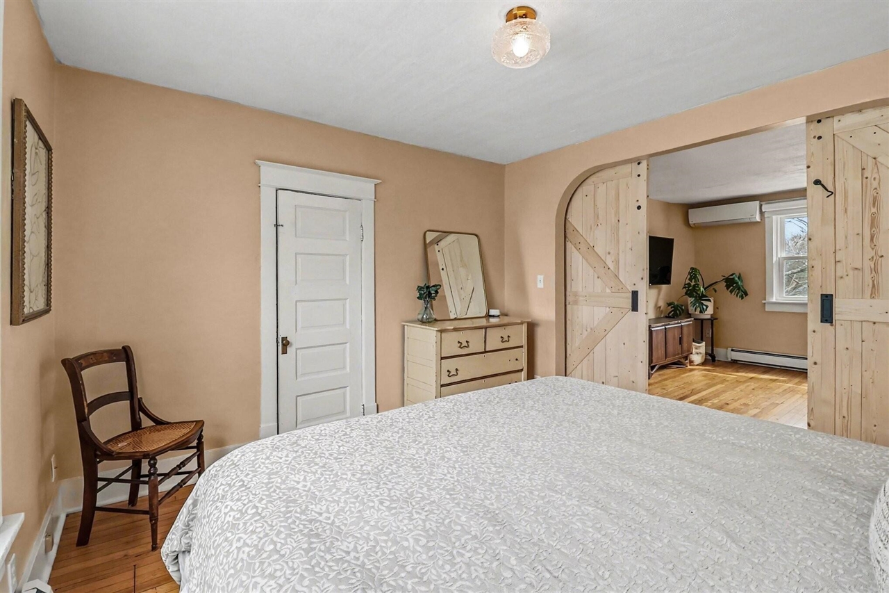 819 E Loomis Street, Ludington, MI, 49431-2218