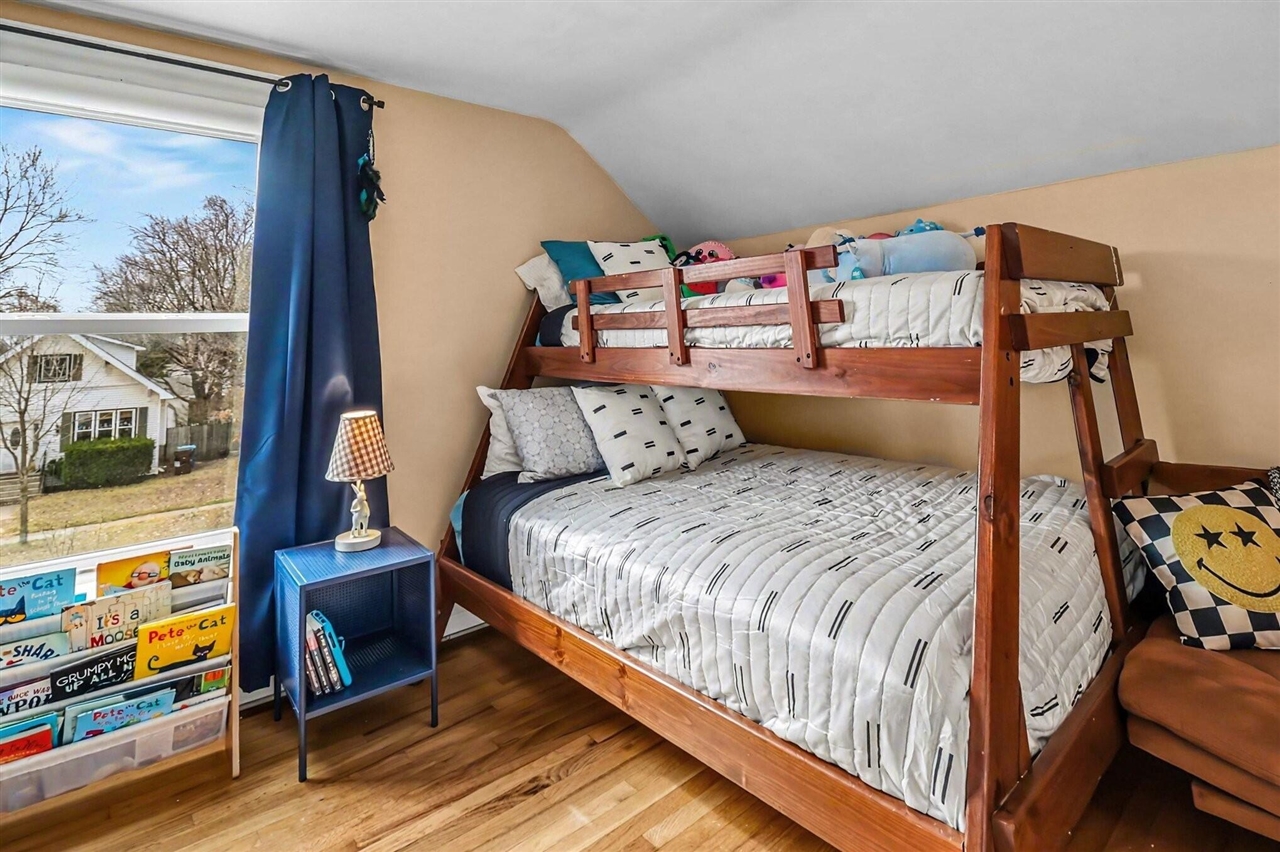 819 E Loomis Street, Ludington, MI, 49431-2218