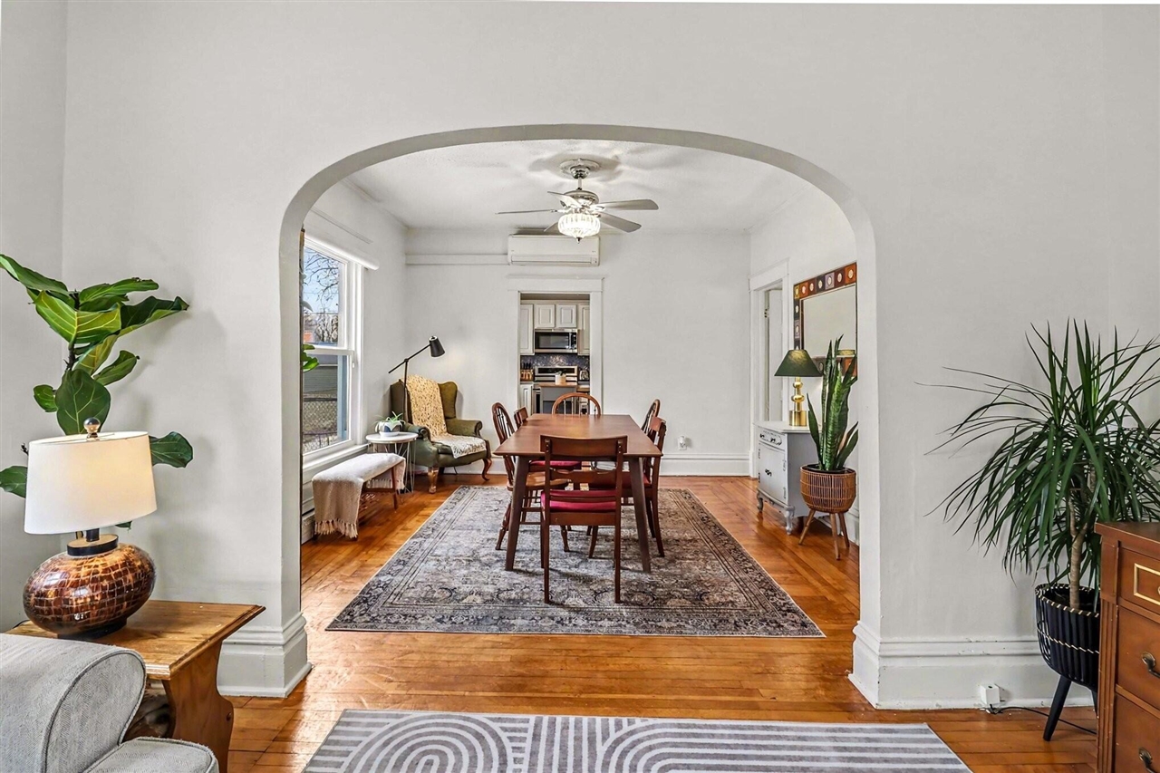 819 E Loomis Street, Ludington, MI, 49431-2218