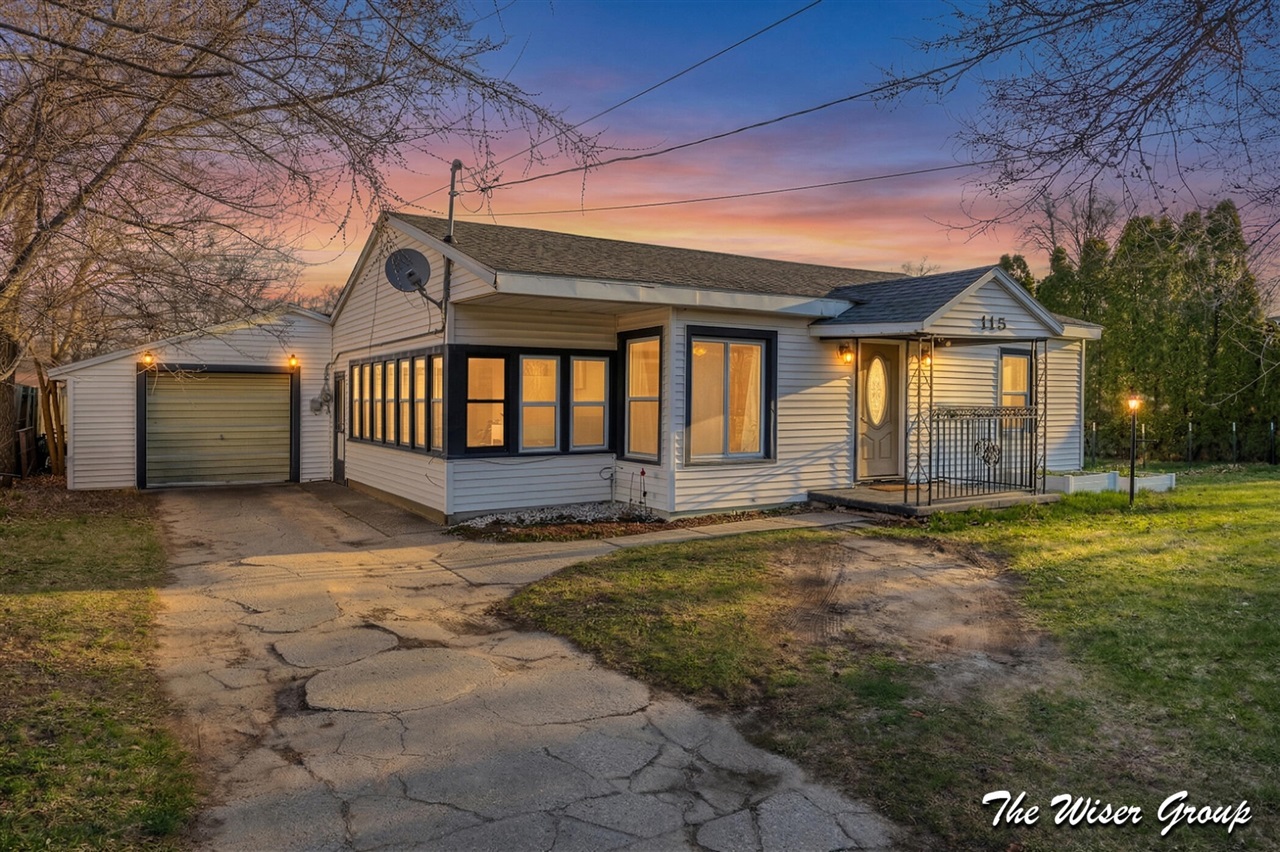 115 Wilbur Street, Grand Rapids, MI, 49548-3326