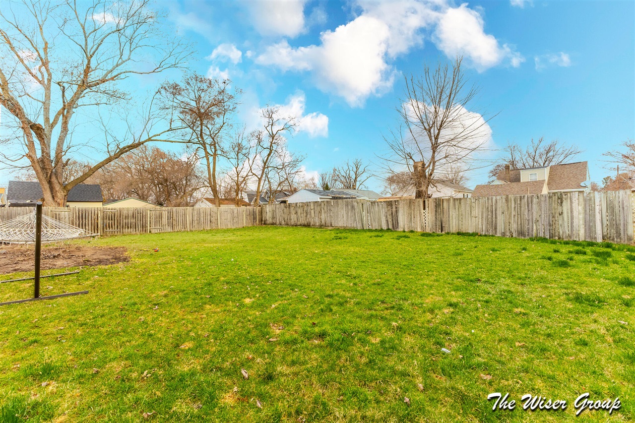 115 Wilbur Street, Grand Rapids, MI, 49548-3326