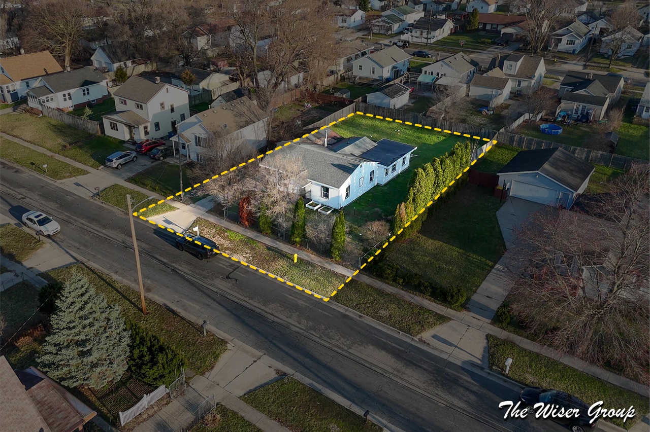 115 Wilbur Street, Grand Rapids, MI, 49548-3326