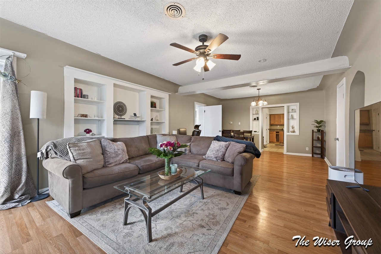 115 Wilbur Street, Grand Rapids, MI, 49548-3326