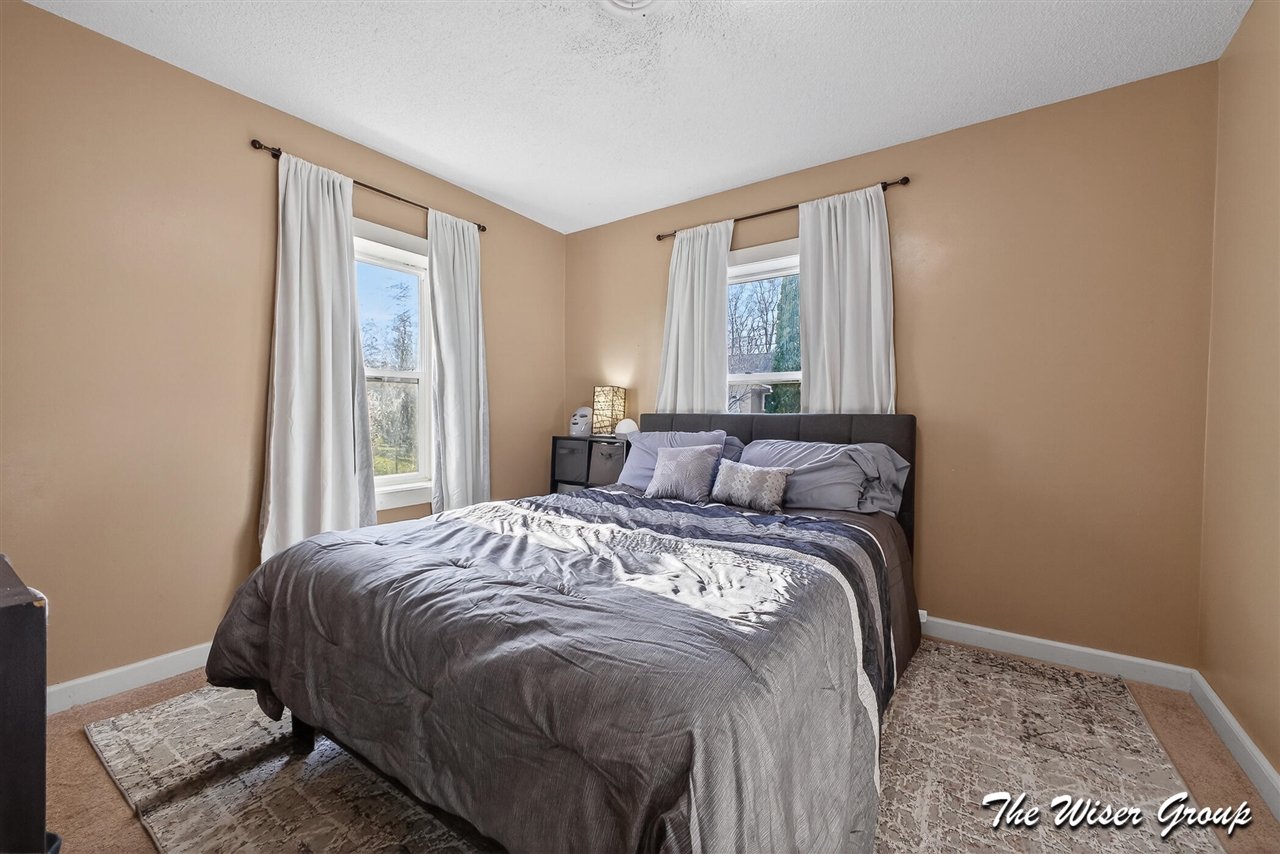 115 Wilbur Street, Grand Rapids, MI, 49548-3326