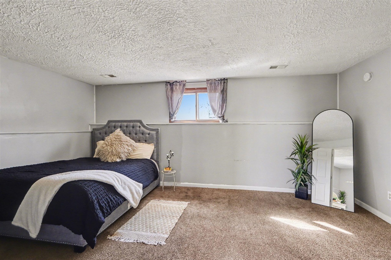 1409 Bacon Avenue, Portage, MI, 49002-7116