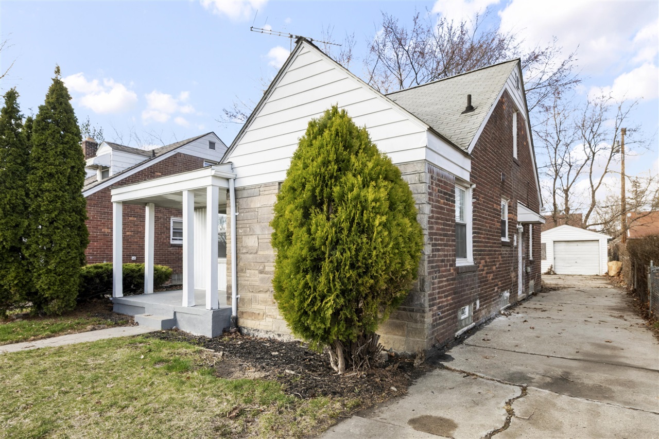 16267 Edmore Drive, Detroit, MI, 48205-1434