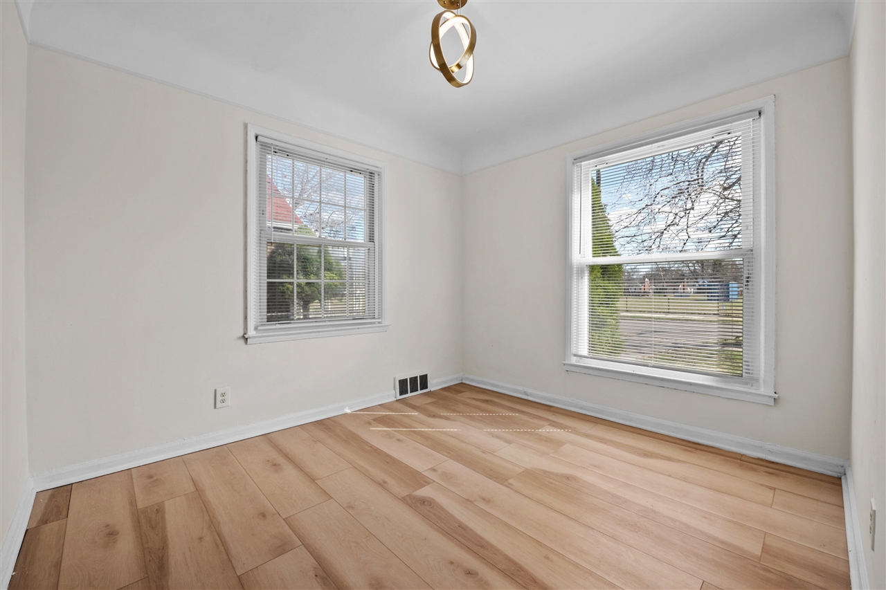 16267 Edmore Drive, Detroit, MI, 48205-1434