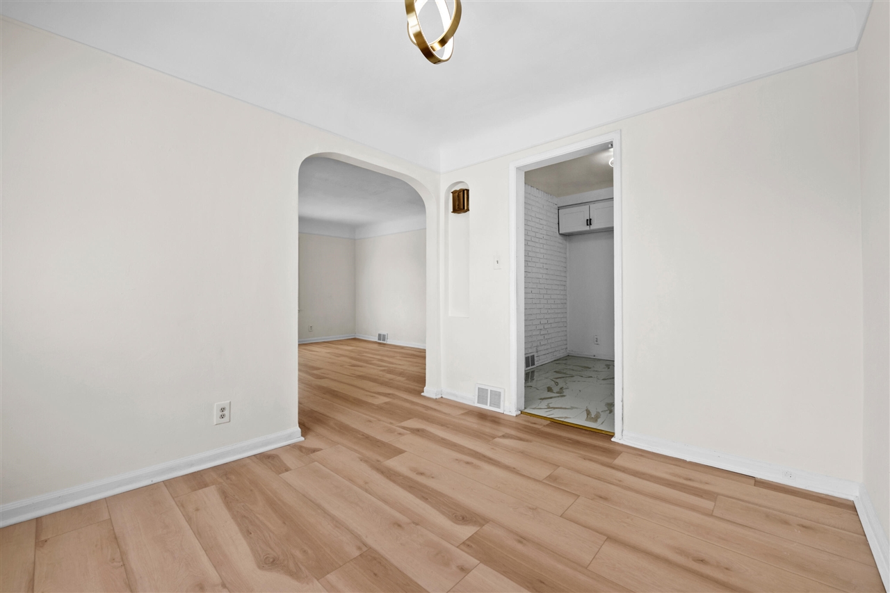 16267 Edmore Drive, Detroit, MI, 48205-1434